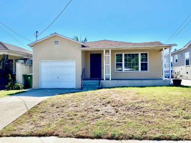 Main picture of 1337 W Amar St