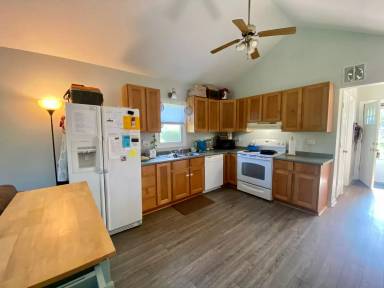 Main picture of 45 Hayward Ln