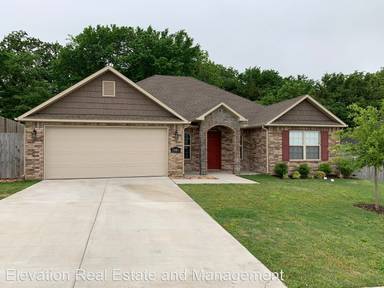 Main picture of 1101 Sundowner Ranch Ave