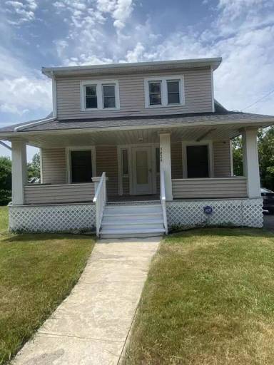 Main picture of 3826 E 78th St