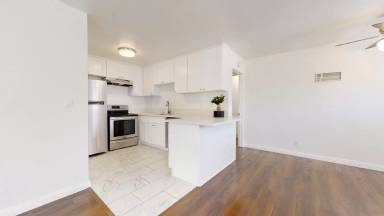 Main picture of 1441 Manhattan Beach Blvd