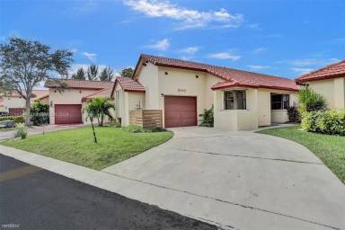 Main picture of 800 SW 113th Ter