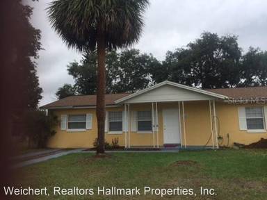 Main picture of 120 Iguala Dr