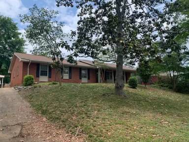 Main picture of 2221 Lancaster Dr