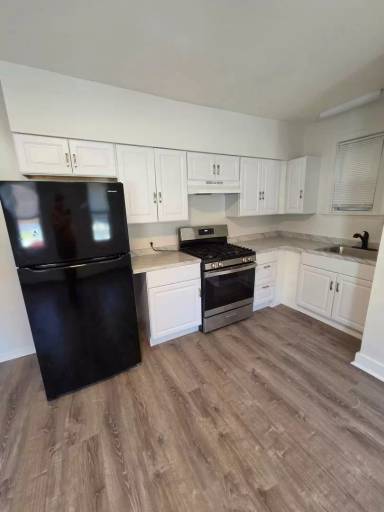 Main picture of 91 Ives St