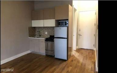Main picture of 389 Willoughby Ave