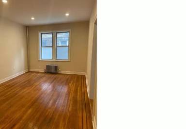 Main picture of 11841 Metropolitan Ave