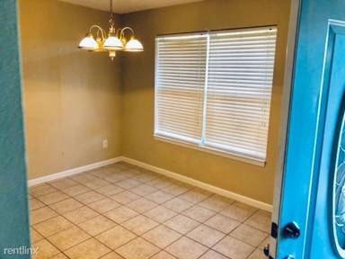 Main picture of 5037 Oak Ave