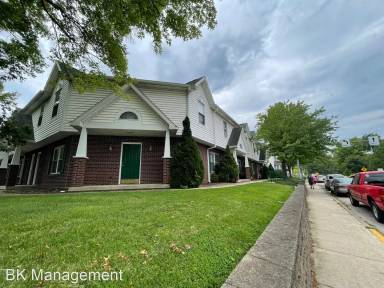 Main picture of 305 W Fowler Ave