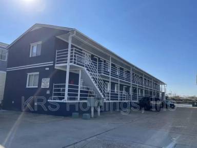 Main picture of 611 W Ocean View Ave