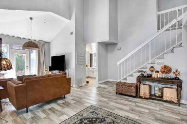 Main picture of 201 Chandler W