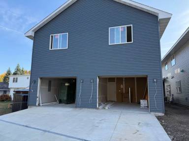Main picture of 30 18th Ave N