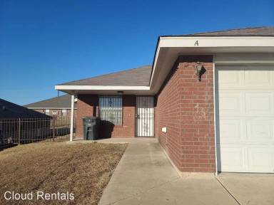 Main picture of 2600 Lucille Dr