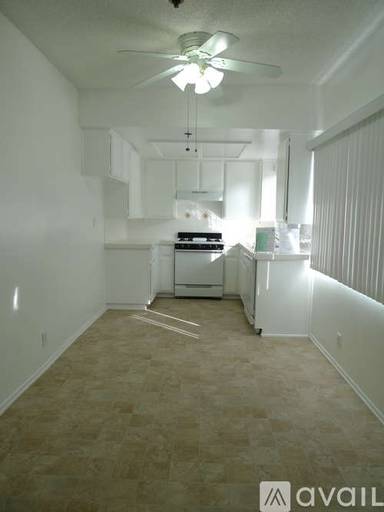 Main picture of 15006 Inglewood Ave