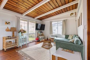 Main picture of 92-595 Mehani Pl