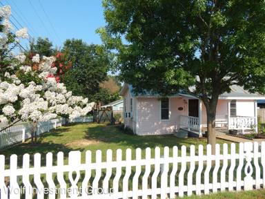 Main picture of 312 S College St