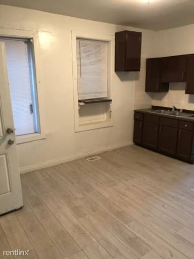 Main picture of 4811 McCook Ave