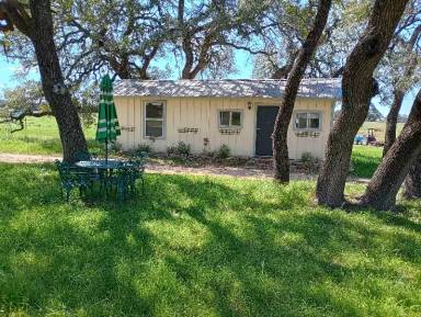 Main picture of 417 Oak Ln