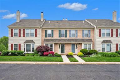 Main picture of 103 Pinetree Ct