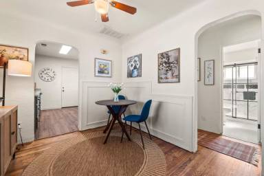 Main picture of 2210 Broadway Blvd NE