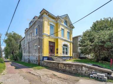 Main picture of 947 S Brook St