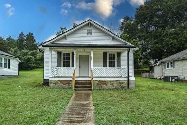 Main picture of 409 N East Ave