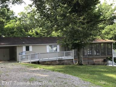 Main picture of 923 River Rd