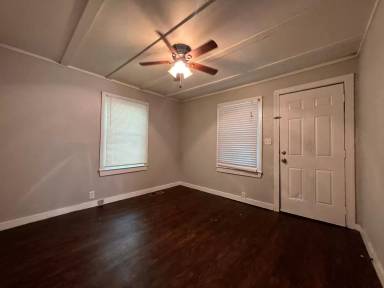 Main picture of 620 Shady Ave