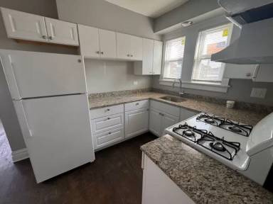 Main picture of 2237 Vermont St