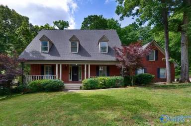 Main picture of 903 Jessie Dr SW