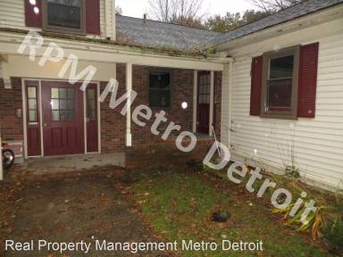 Main picture of 145 Village Ct