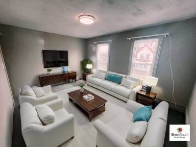 Main picture of 505 La Grave Ave SE