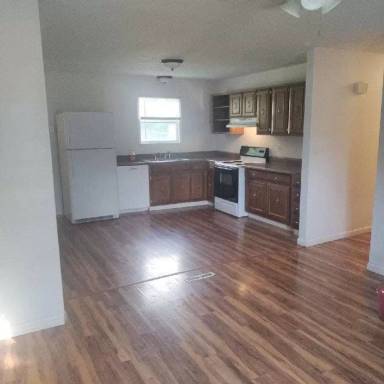 Main picture of 1390 Bramblett Blvd