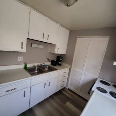 Main picture of 1027 Watervliet Ave