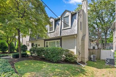 Main picture of 4232 Reno Rd NW