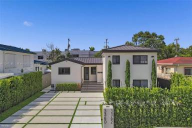 Main picture of 3360 SW 7th St