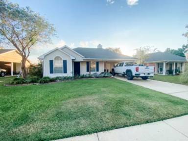 Main picture of 550 Mockingbird Cir