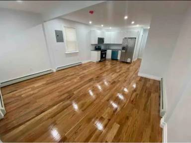 Main picture of 13138 132nd St