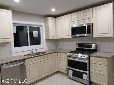 Main picture of 5704 Newton Ave