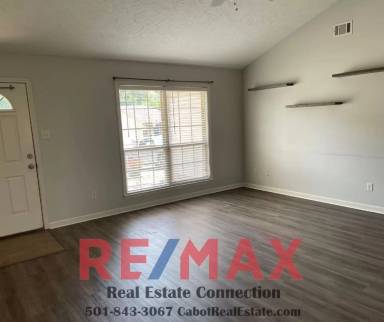 Main picture of 140 Gunsmoke Ln