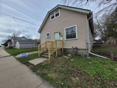 Main picture of 881 W Mason St