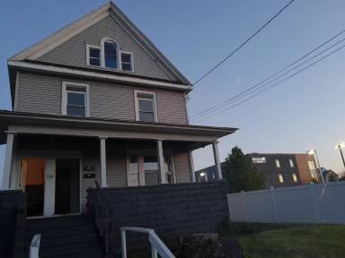 Main picture of 1123 W Belden Ave