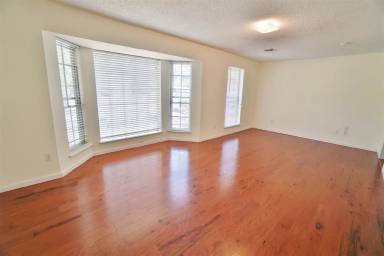 Main picture of 1713 Rolling Stone Dr