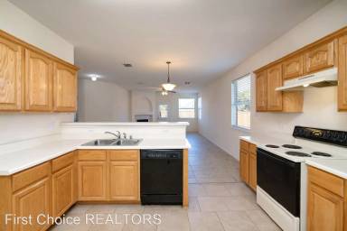 Main picture of 3137 Paradise Valley Dr