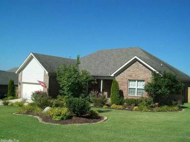 Main picture of 18 Ashlee Dr
