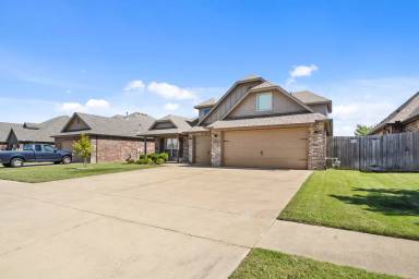 Main picture of 10415 S 226th East Ave