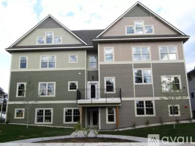 Main picture of 633 Ontario St SE