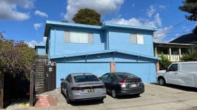 Main picture of 3046 Kansas St