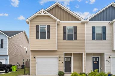 Main picture of 414 Vandemere Ct