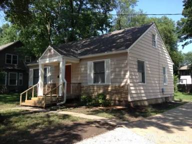 Main picture of 120 N Pine St